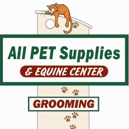 Pet store training for dogs practicing calm obedience in Springfield Missouri